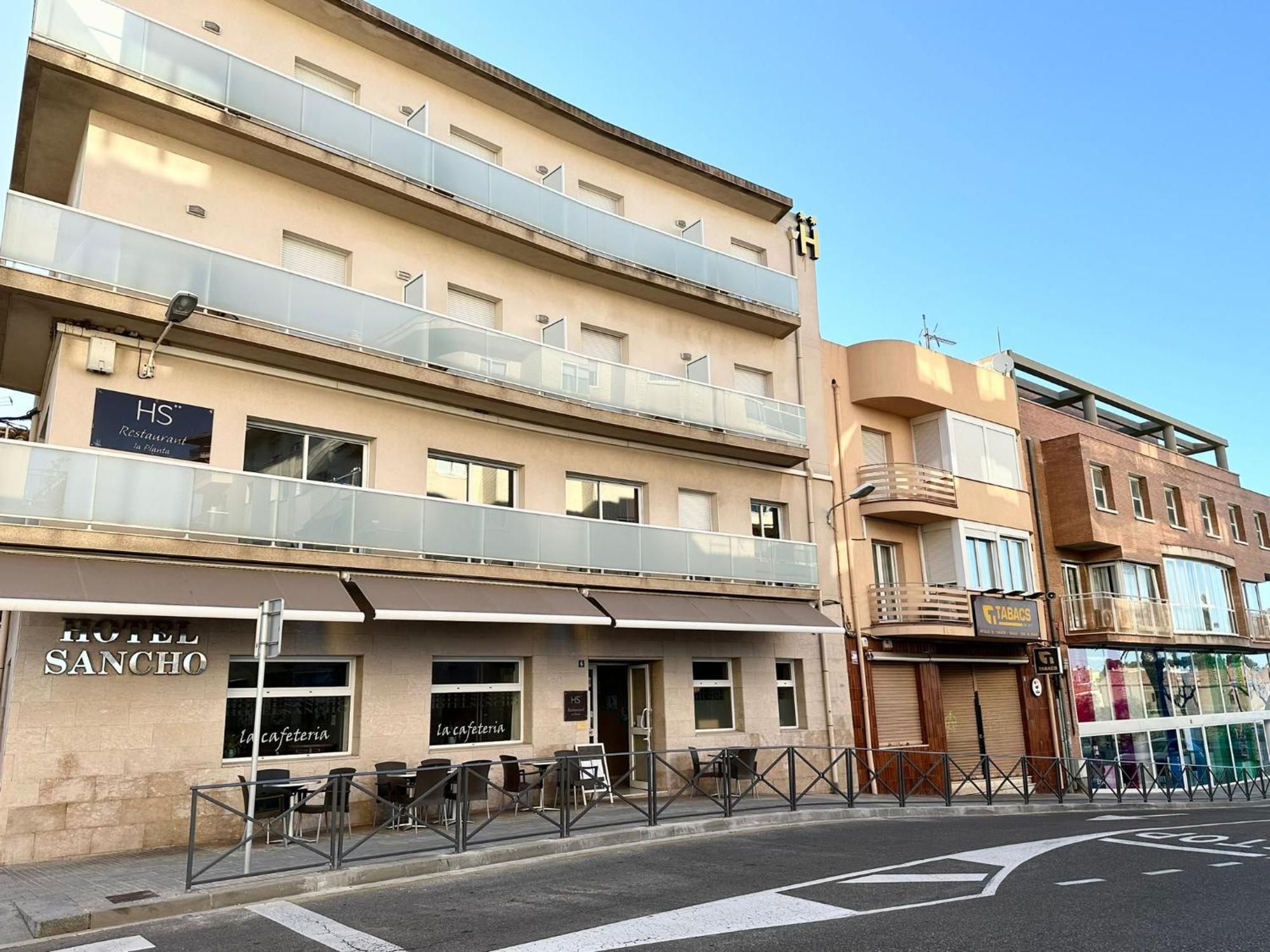 Hotel Sancho Vandellòs i l’Hospitalet de l’Infant Exterior foto