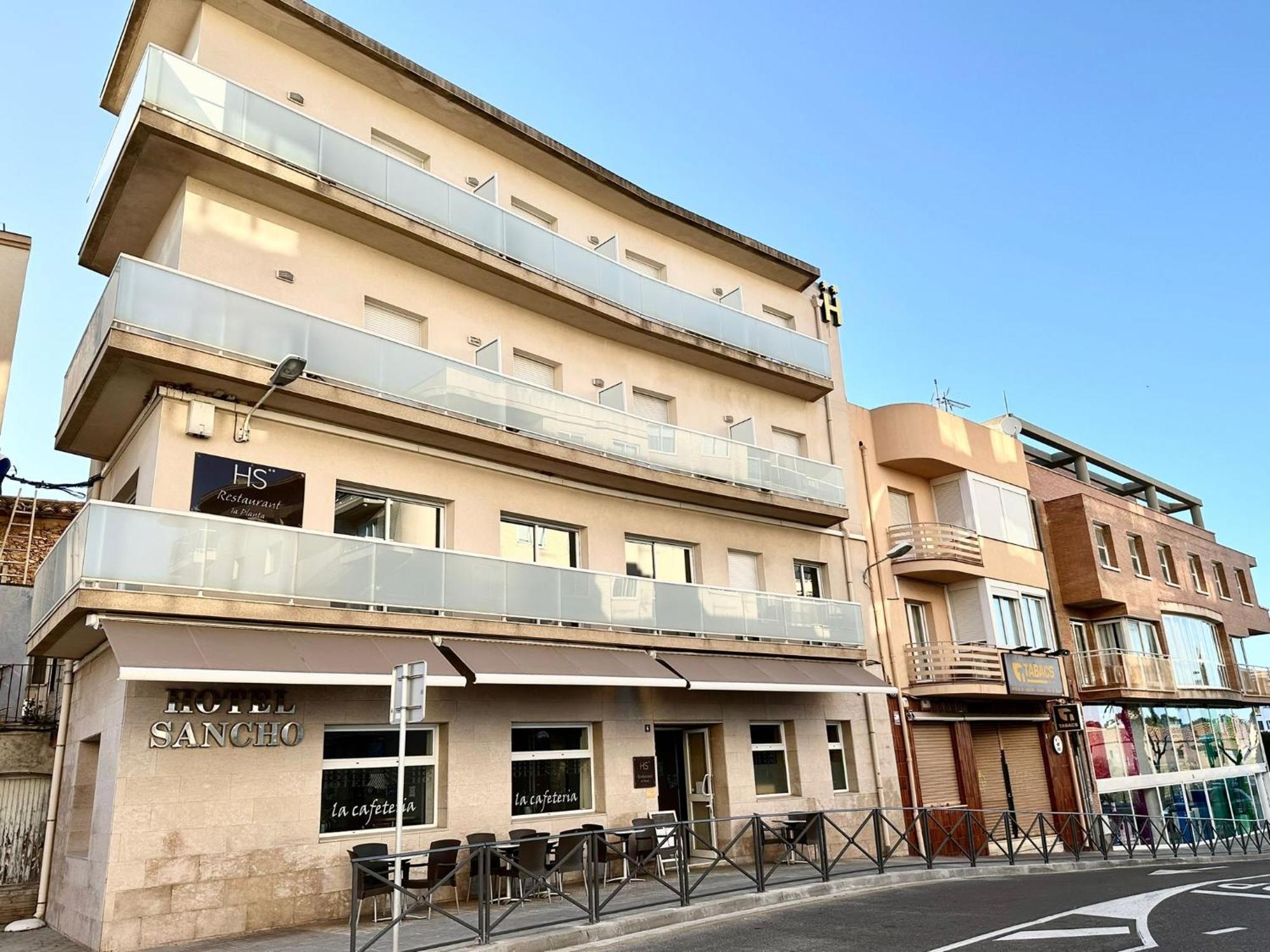 Hotel Sancho Vandellòs i l’Hospitalet de l’Infant Exterior foto